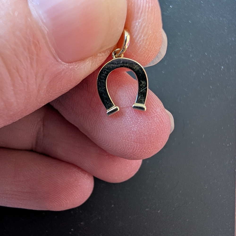 Real 10k Gold Horseshoe Pendant, New, Stamped. Pretty And Dainty!